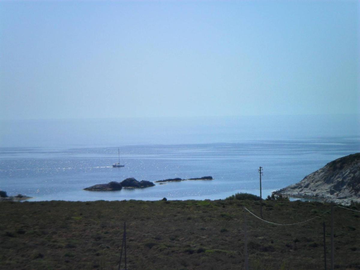 Casa Vacanze Cala Sapone SantʼAntìoco Zewnętrze zdjęcie